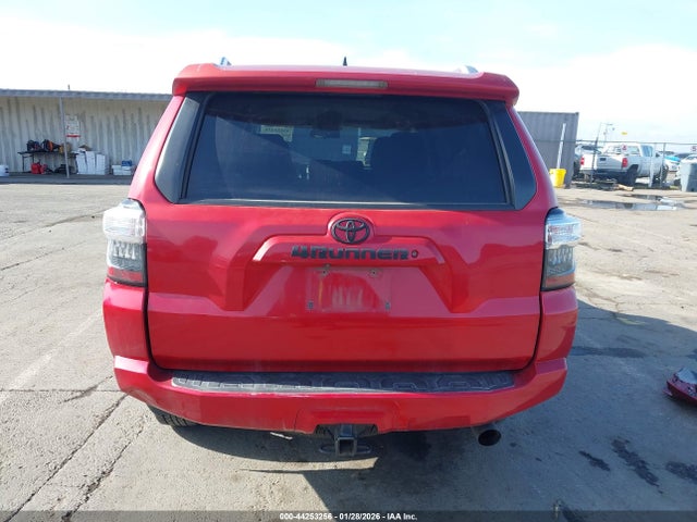Toyota 4RUNNER SR5 2015 JTEBU5JR6F5226042 Image 17