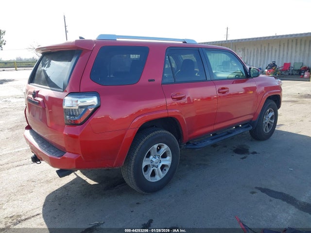 Toyota 4RUNNER SR5 2015 JTEBU5JR6F5226042 Image 4