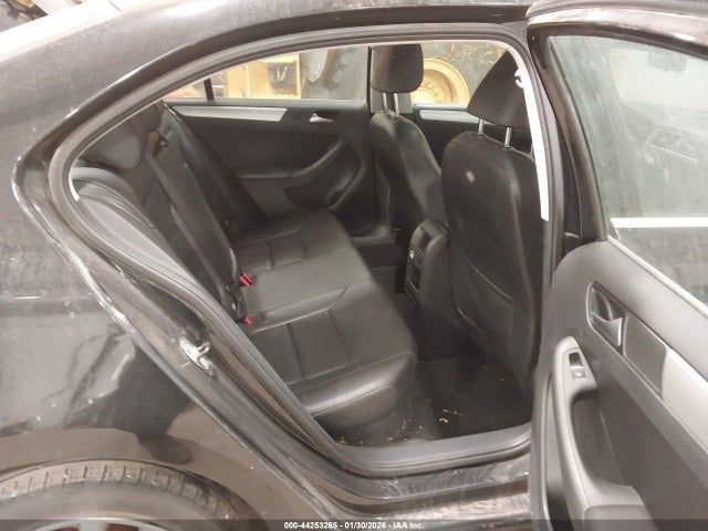 3VWD17AJ8EM368670 Volkswagen Jetta 1.8t Se