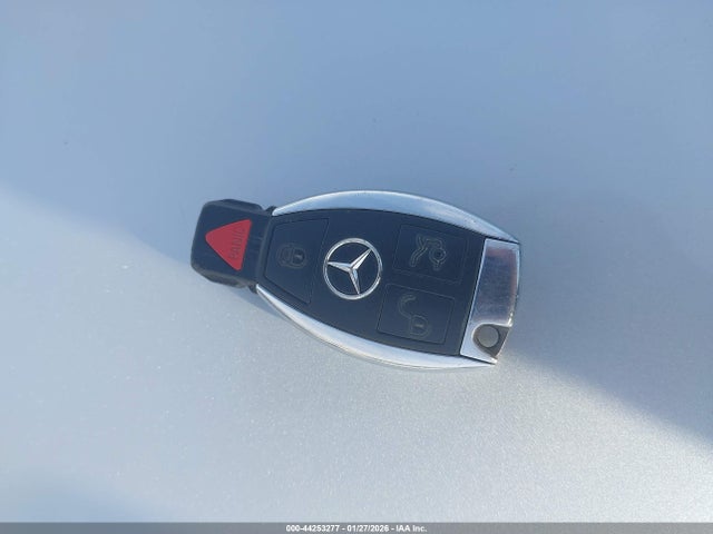 Продажа на аукционе авто 2015 Mercedes-benz Glk 350, vin: WDCGG5HB2FG410516, номер лота: 44253277