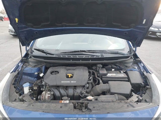 KIA FORTE LX 2017 3KPFL4A72HE060899 Image 10