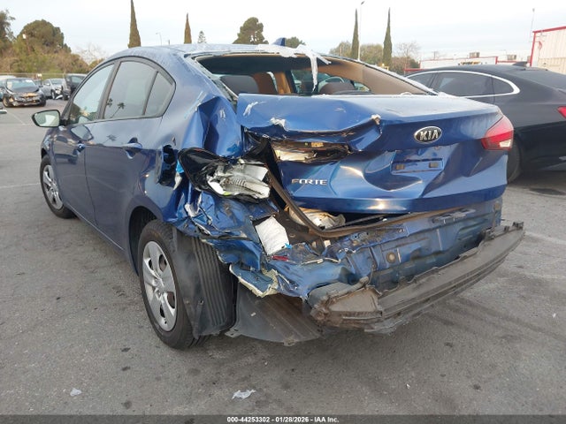 KIA FORTE LX 2017 3KPFL4A72HE060899 Image 3