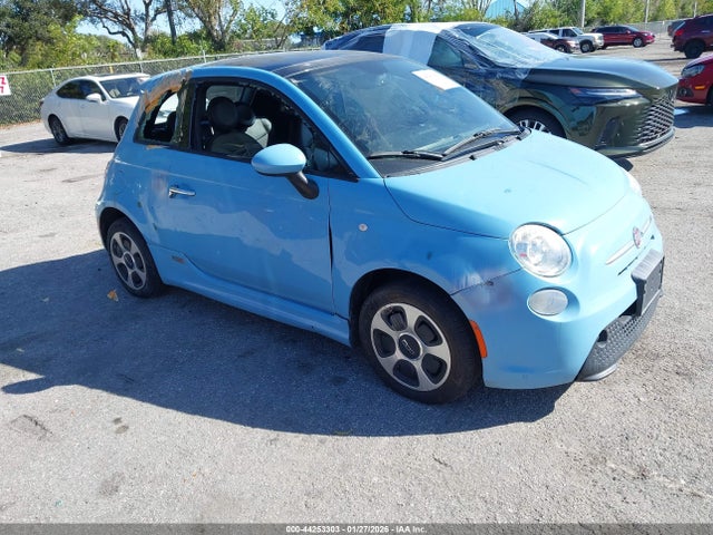 2015 FIAT 500E 3C3CFFGE5FT555459 Photo 0