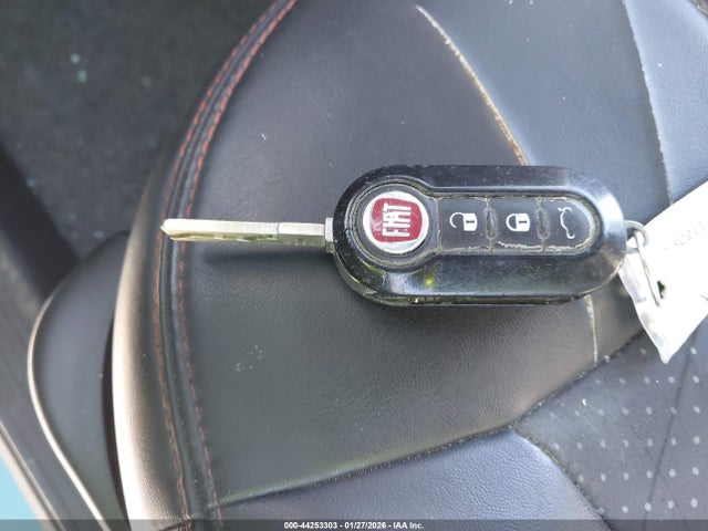 2015 FIAT 500E 3C3CFFGE5FT555459 Photo 10