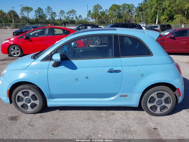 3C3CFFGE5FT555459 Fiat 500E BATTERY ELECTRIC