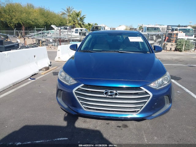 5NPD84LF9JH387668 Hyundai ELANTRA SEL