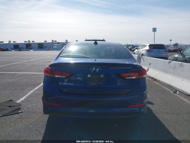 5NPD84LF9JH387668 Hyundai ELANTRA SEL