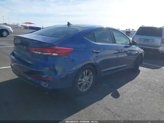 5NPD84LF9JH387668 Hyundai ELANTRA SEL