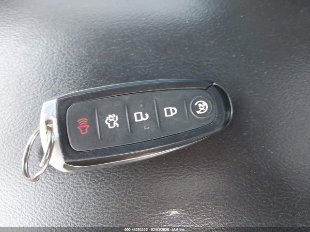 1FM5K8GT8FGB50027 Ford EXPLORER SPORT