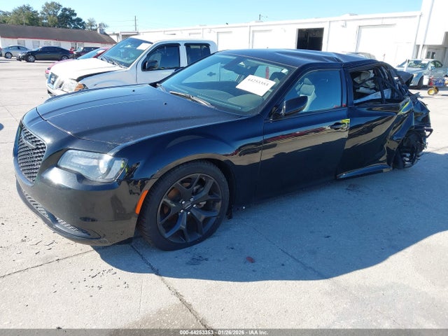 44253353 :رقم المزاد ، 2C3CCAAG2NH268349 vin ، 2022 Chrysler 300 Touring مزاد بيع