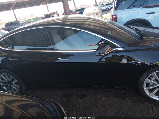 Tesla Model 3 Long Range/mid Range/standard Range/standard Range Plus 2019 5YJ3E1EA5KF445019 Image 13