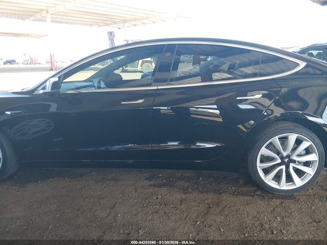 Tesla Model 3 Long Range/mid Range/standard Range/standard Range Plus 2019 5YJ3E1EA5KF445019 Image 14