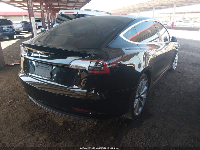2019 TESLA MODEL 3 5YJ3E1EA5KF445019 Photo 3