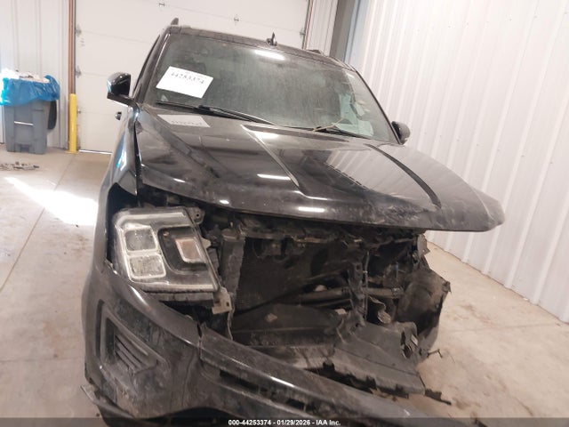 1FMJK1JTXJEA42351 Ford Expedition Max Xlt