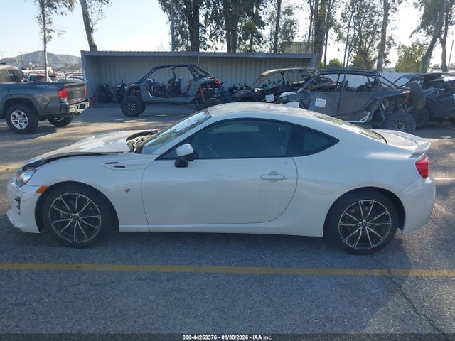 JF1ZNAA1XK8702312 Toyota 86