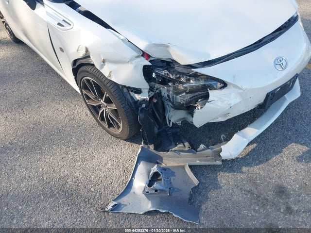 JF1ZNAA1XK8702312 Toyota 86