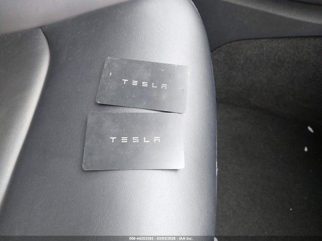 2021 TESLA MODEL Y 5YJYGDEE5MF242039 Photo 10