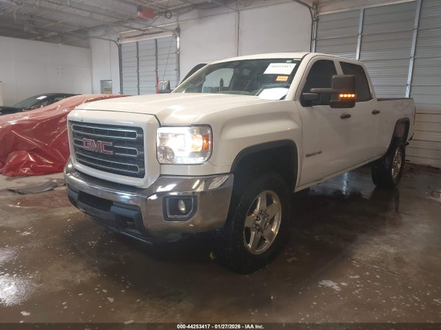 2015 Gmc Sierra K2500 Heavy Duty მანქანა იყიდება აუქციონზე, vin: 1GT12XEG4FF591923, აუქციონის ნომერი: 44253417