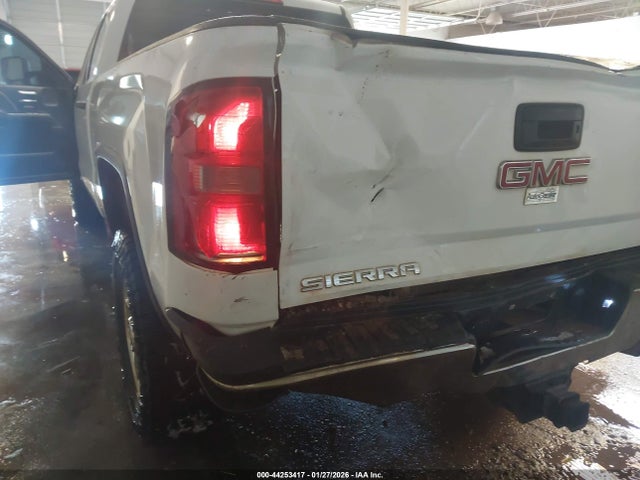 2015 Gmc Sierra K2500 Heavy Duty მანქანა იყიდება აუქციონზე, vin: 1GT12XEG4FF591923, აუქციონის ნომერი: 44253417