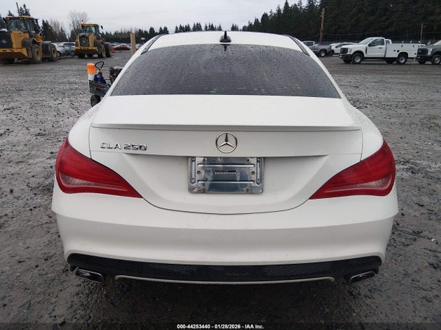 Mercedes-Benz CLA 250 2014 WDDSJ4EB7EN139128 Image 16