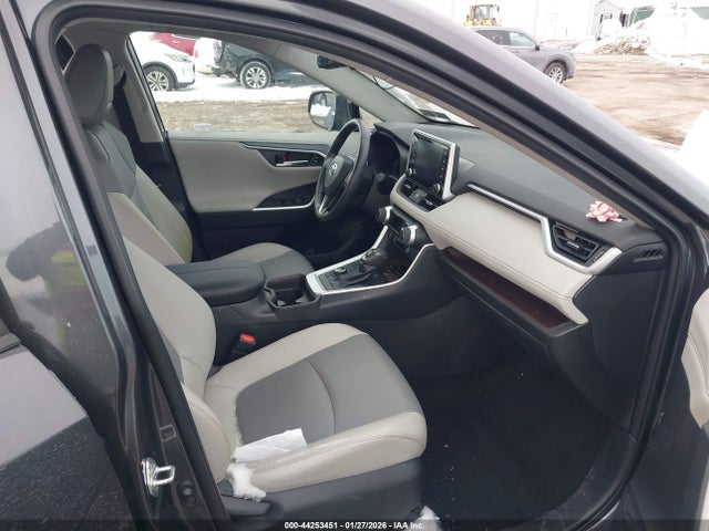 2019 TOYOTA RAV4 2T3N1RFV7KW073973 Photo 4