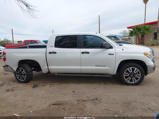 5TFEY5F17EX163867 Toyota Tundra Sr5 5.7l V8
