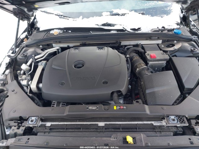 2021 VOLVO S60 7JRA22TK3MG080741 Photo 9