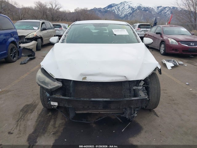 Hyundai ELANTRA SE 2017 5NPD74LFXHH137367 Image 13