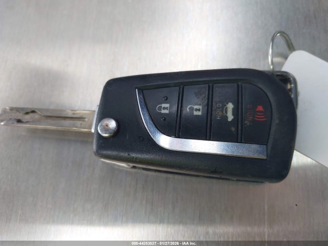 JTDEPRAE3LJ045593 Toyota COROLLA LE