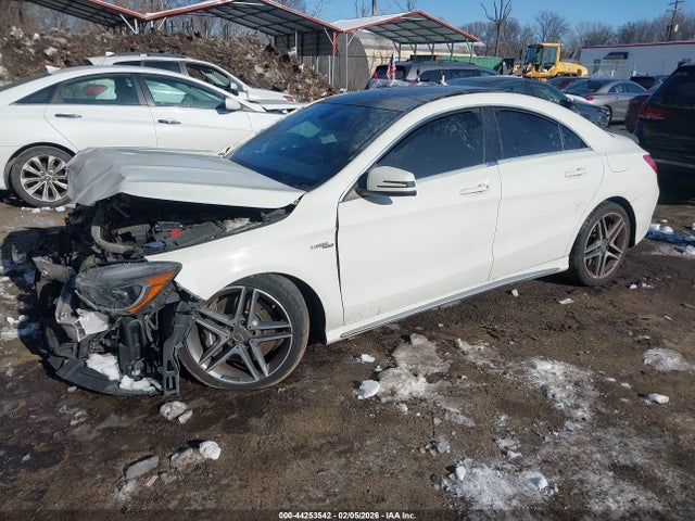 2014 MERCEDES-BENZ CLA 45 AMG WDDSJ5CB6EN082428 Photo 1