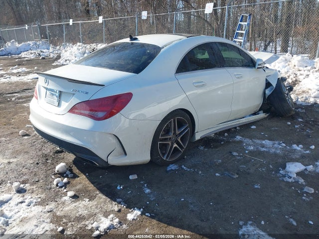 2014 MERCEDES-BENZ CLA 45 AMG WDDSJ5CB6EN082428 Photo 3