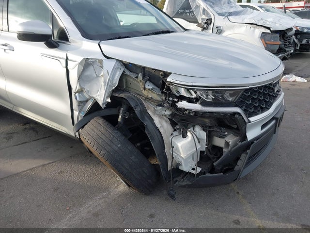 5XYRG4LC0NG093734 KIA SORENTO LX