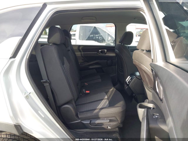 5XYRG4LC0NG093734 KIA SORENTO LX