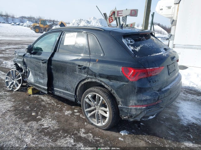 2022 AUDI Q3 WA1DECF30N1044257 Photo 2