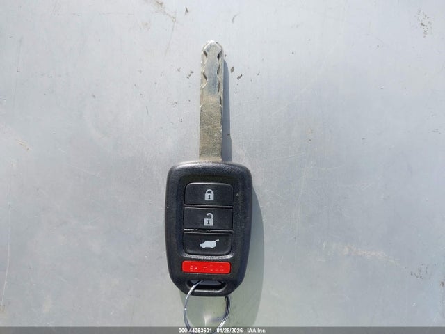 2HKRM3H46GH523847 Honda CR-V SE