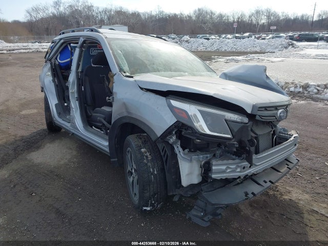 2022 Subaru Forester Premium მანქანა იყიდება აუქციონზე, vin: JF2SKAEC9NH477144, აუქციონის ნომერი: 44253668