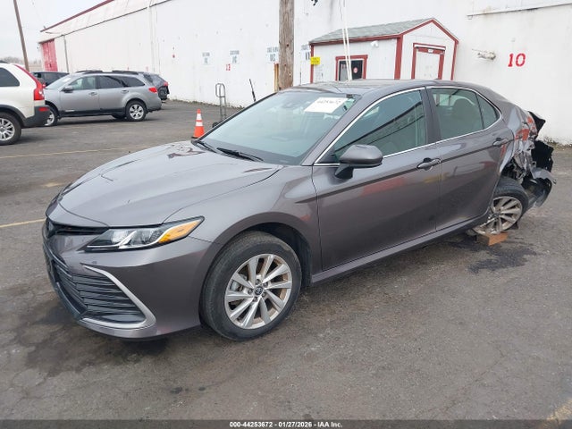 Toyota CAMRY LE 2023 4T1C11BK9PU104838 Image 2