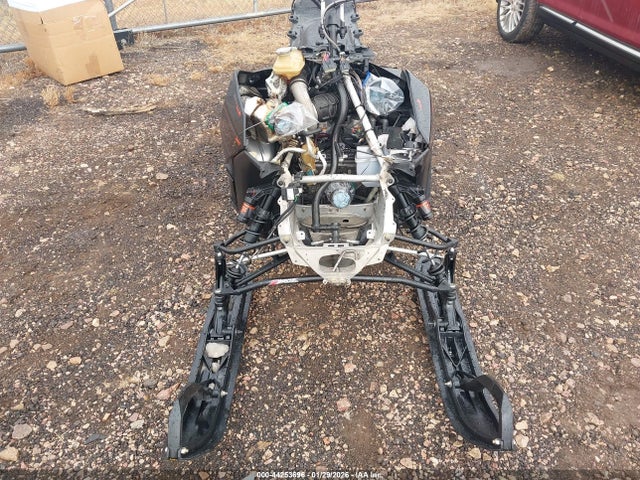 2BPSTJPE4PV000176 Bombardier Summit