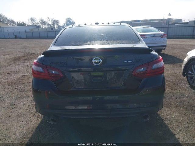 1N4AL3AP5JC221690 Nissan Altima 2.5 Sr