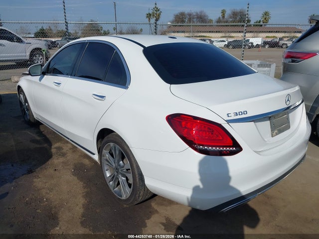 Mercedes-Benz C 300 2019 55SWF8DB7KU307736 Image 3