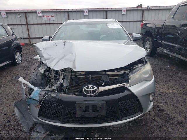4T1BF1FK1HU268898 Toyota CAMRY SE