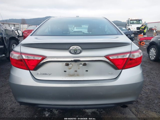 4T1BF1FK1HU268898 Toyota CAMRY SE