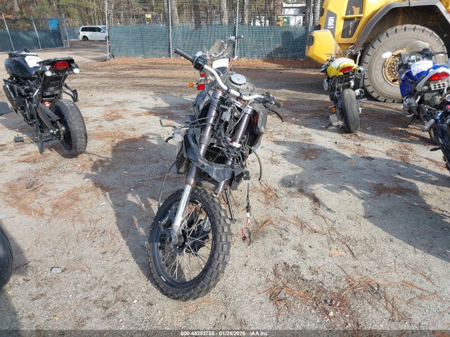 2014 KTM 1190 VBKV19403EM901976 Photo 4