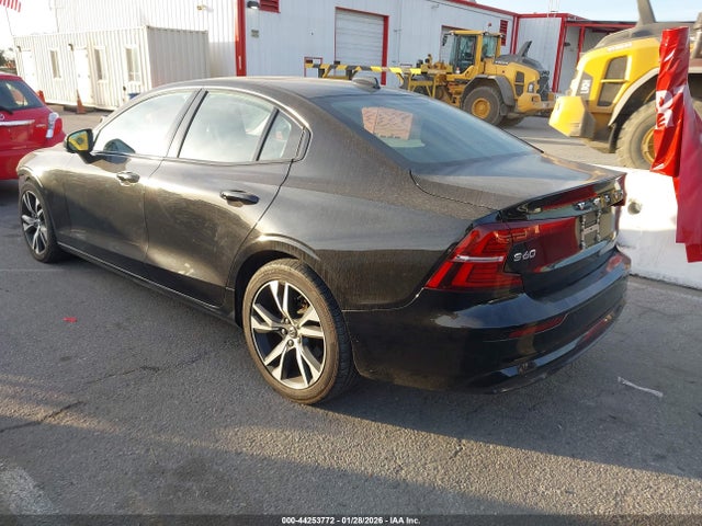 2024 VOLVO S60 7JRL12FK5RG326686 Photo 2