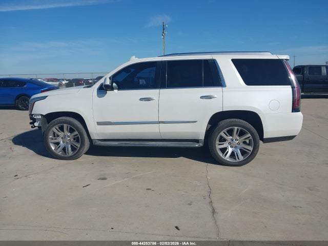 1GYS3BKJ2GR351431 Cadillac Escalade Luxury Collection