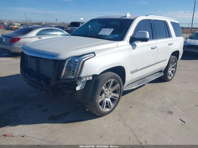 1GYS3BKJ2GR351431 Cadillac Escalade Luxury Collection