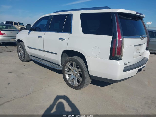 1GYS3BKJ2GR351431 Cadillac Escalade Luxury Collection
