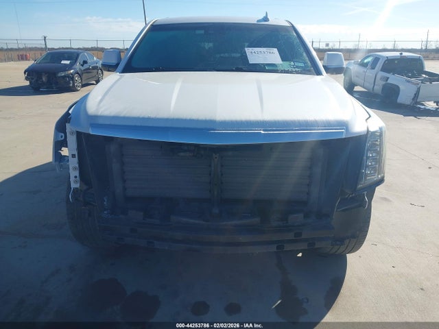 1GYS3BKJ2GR351431 Cadillac Escalade Luxury Collection
