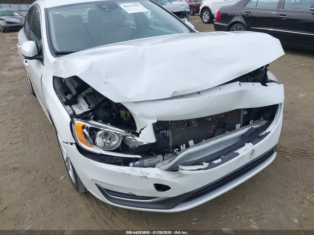 2015 VOLVO S60 YV1612TB5F1309685 Photo 5