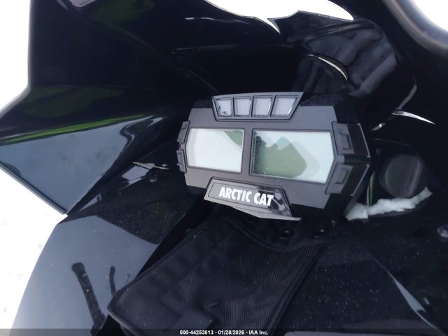 4UF19SNW0KT106025 Arctic Cat Zr6000